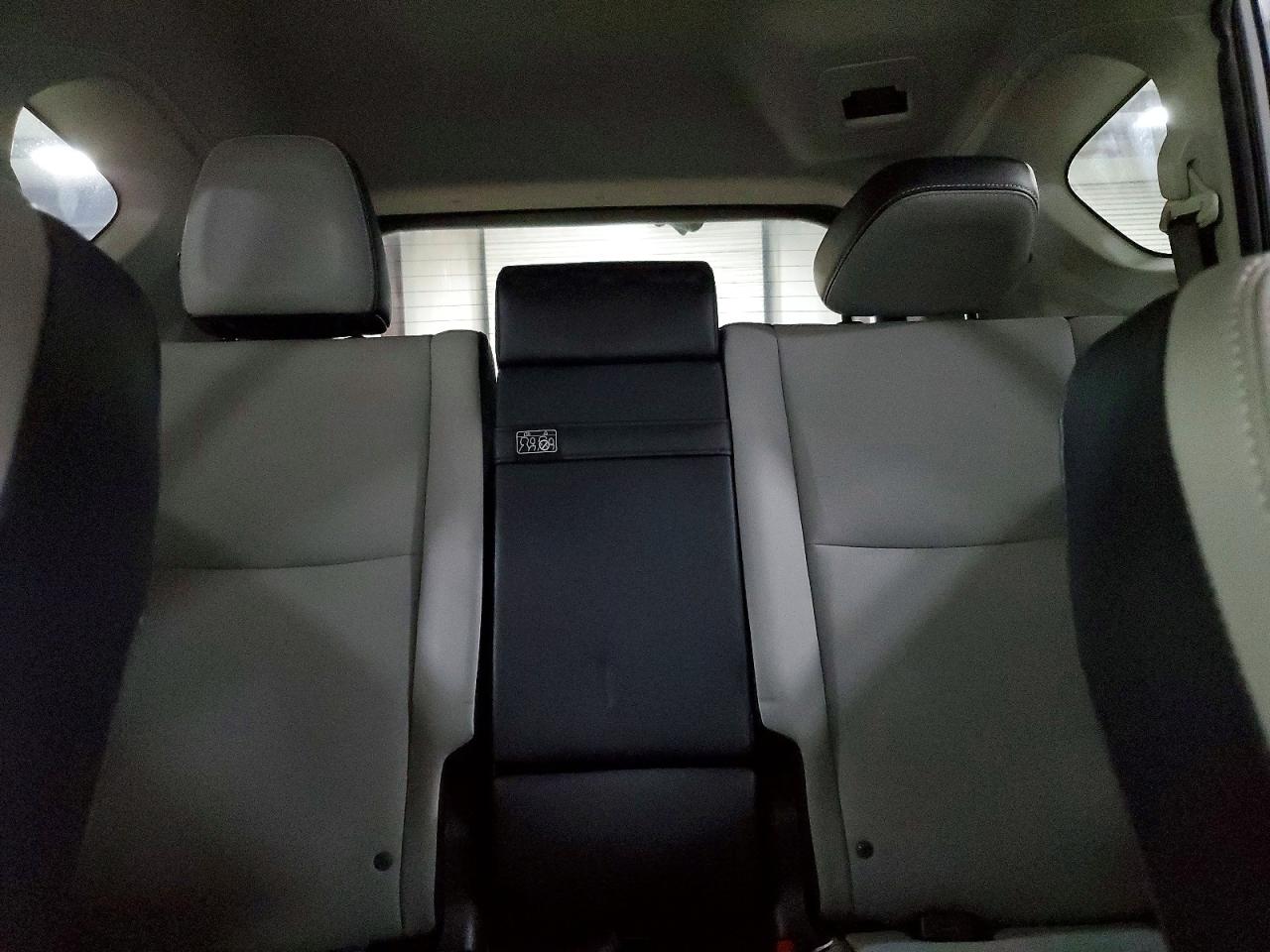 TOYOTA RAV4 HV 2018 — 11