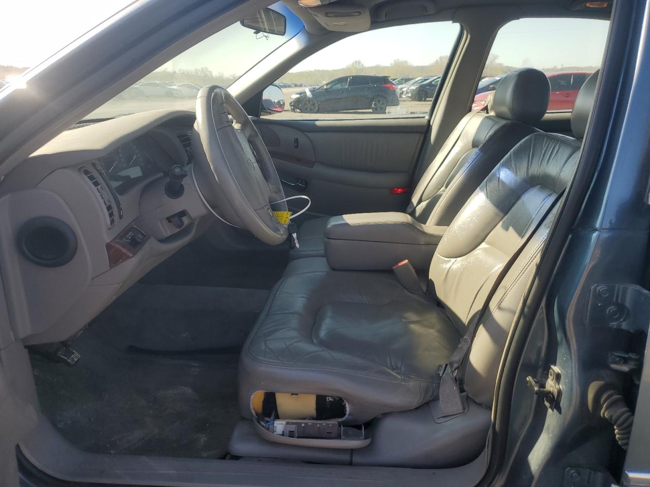 BUICK PARK AVENUE 2002 — 8