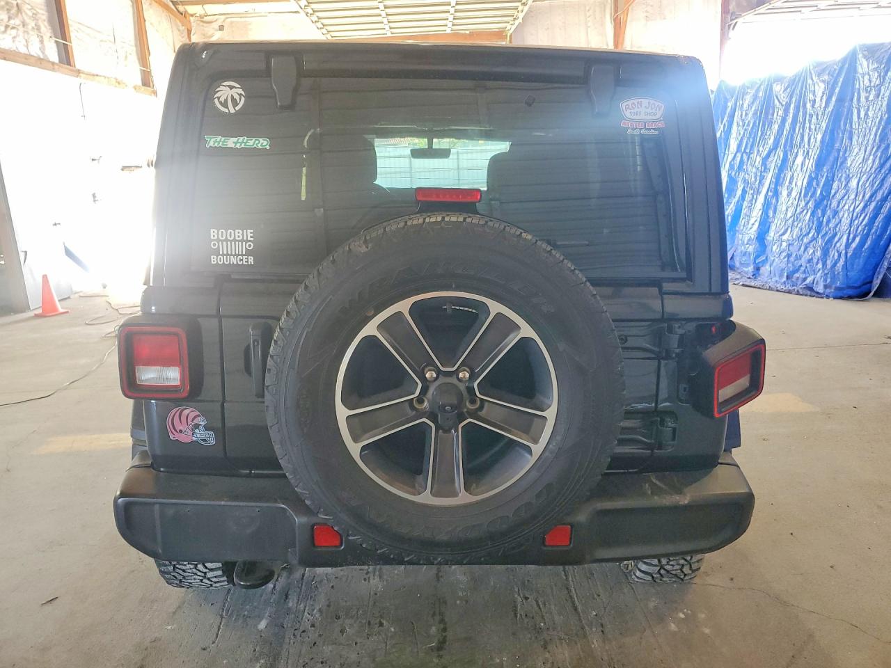 JEEP WRANGLER 2023 — 7