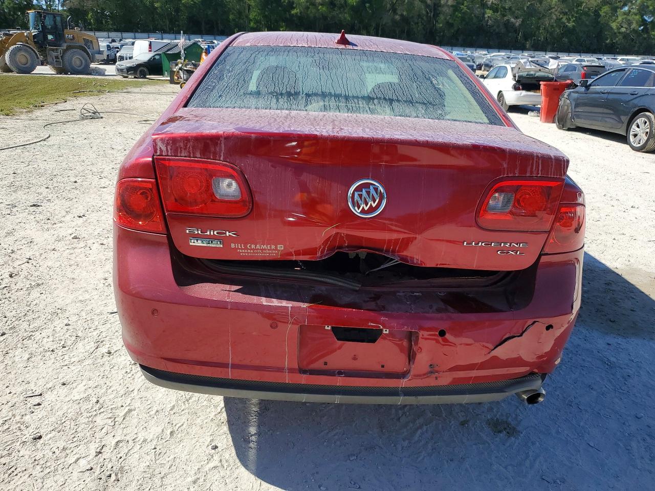 BUICK LUCERNE 2010 — 7