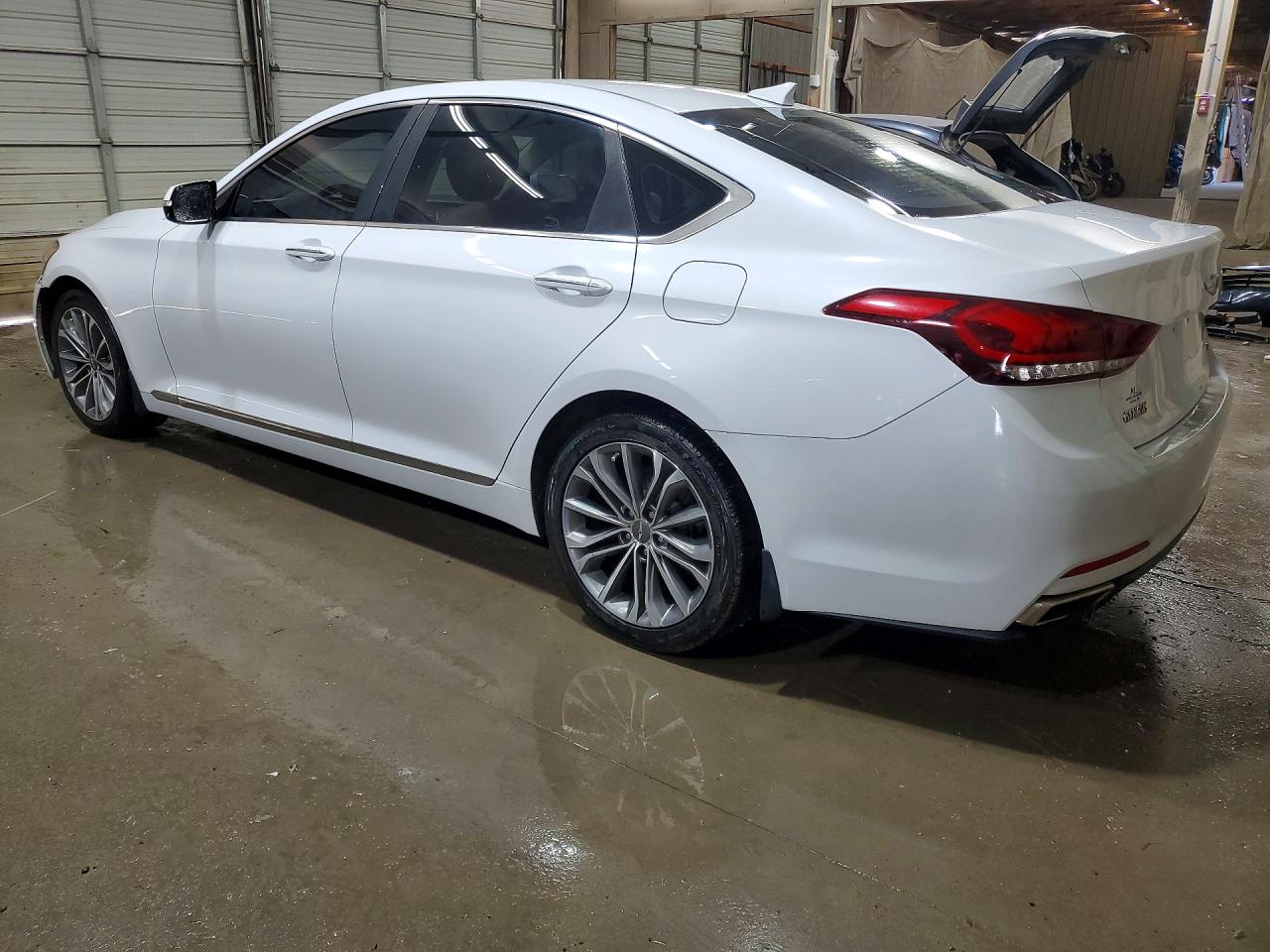HYUNDAI GENESIS 2016 — 3