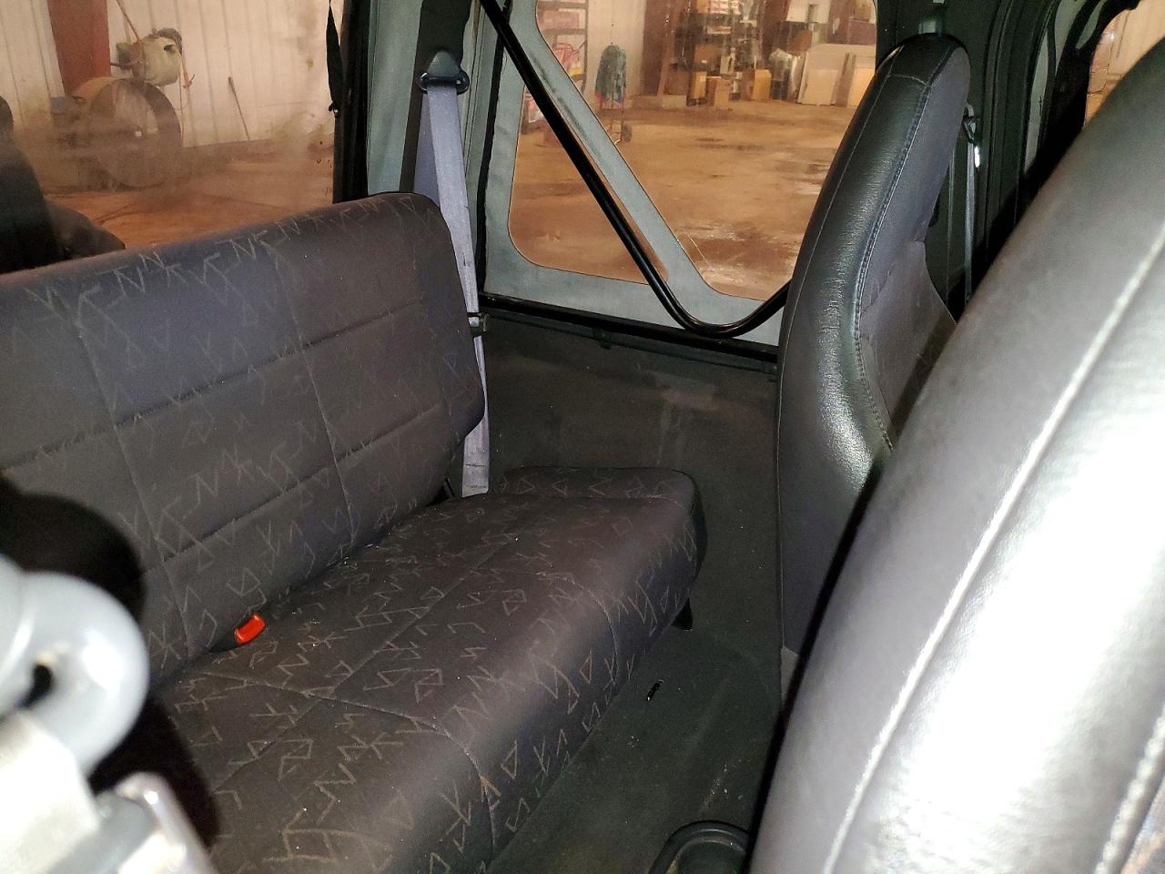 JEEP WRANGLER / TJ 2002 — 11