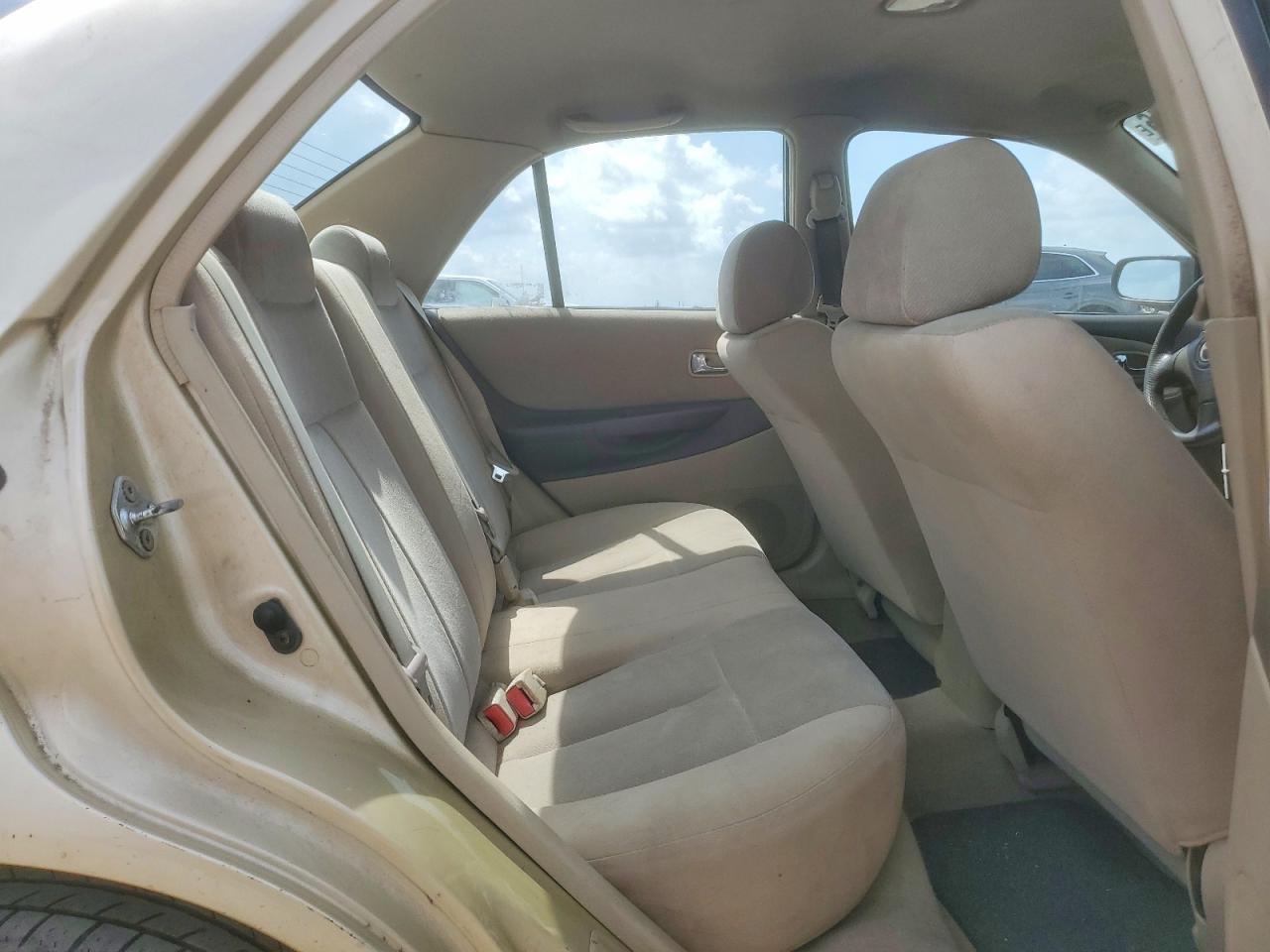 MAZDA PROTEGE 2003 — 11