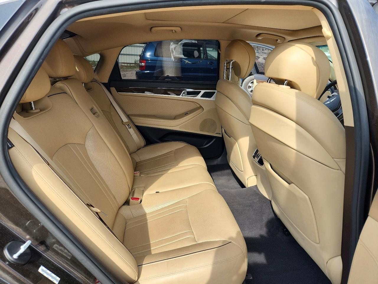 HYUNDAI GENESIS 2015 — 11