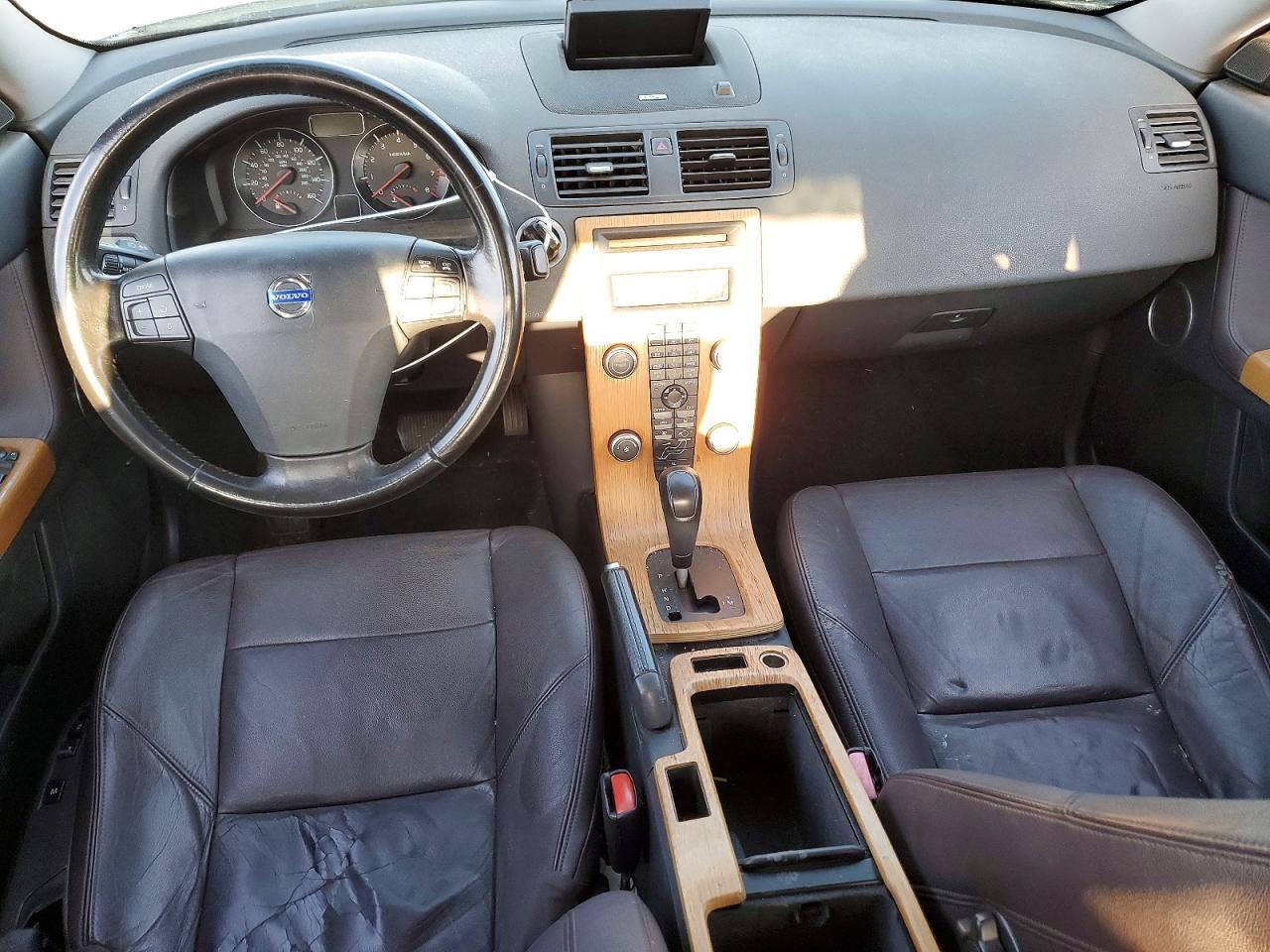 VOLVO S40 2011 — 9