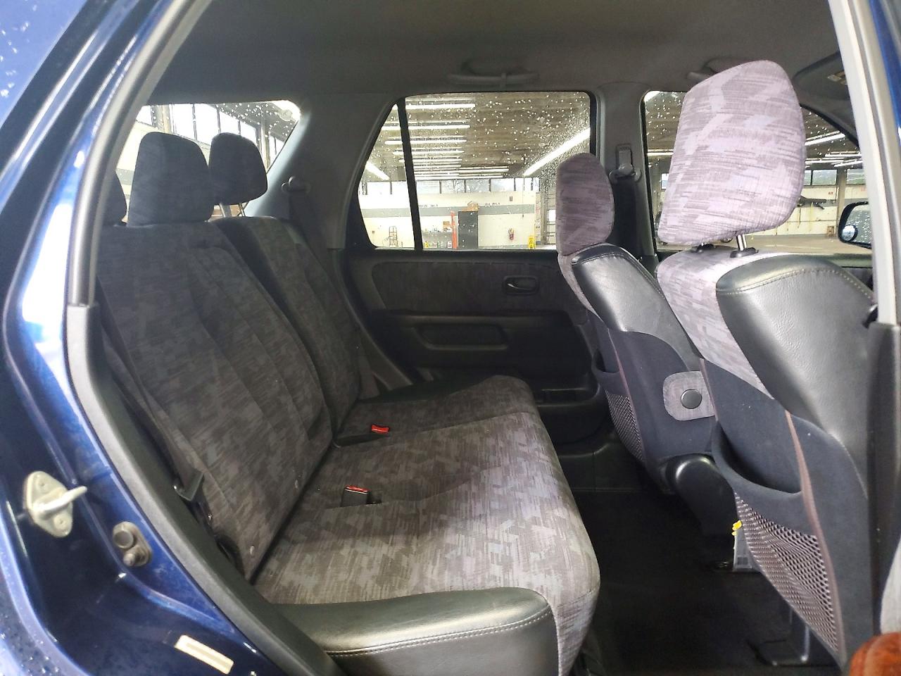 HONDA CR-V 2003 — 11