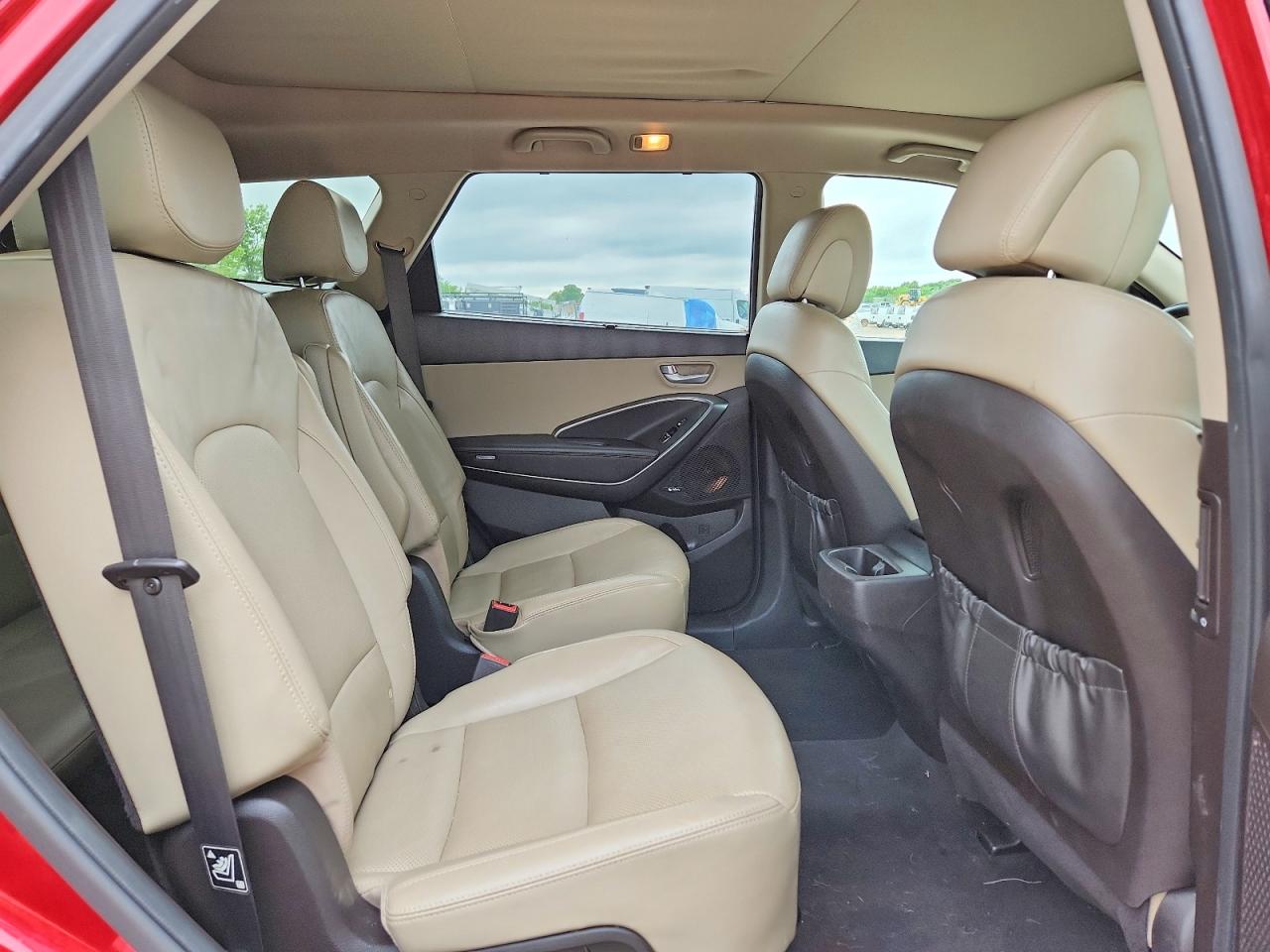 HYUNDAI SANTA FE 2017 — 12