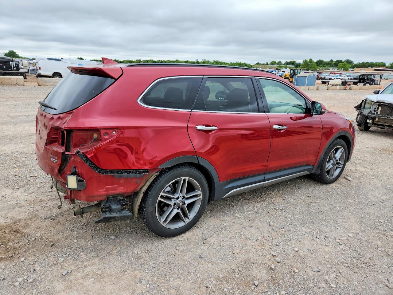 HYUNDAI SANTA FE 2017 — 4