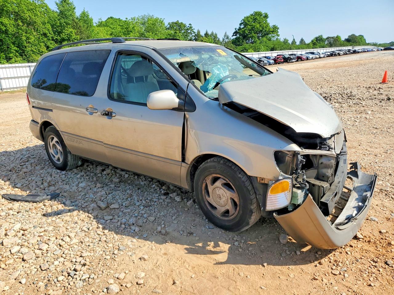 TOYOTA SIENNA 2002 — 5