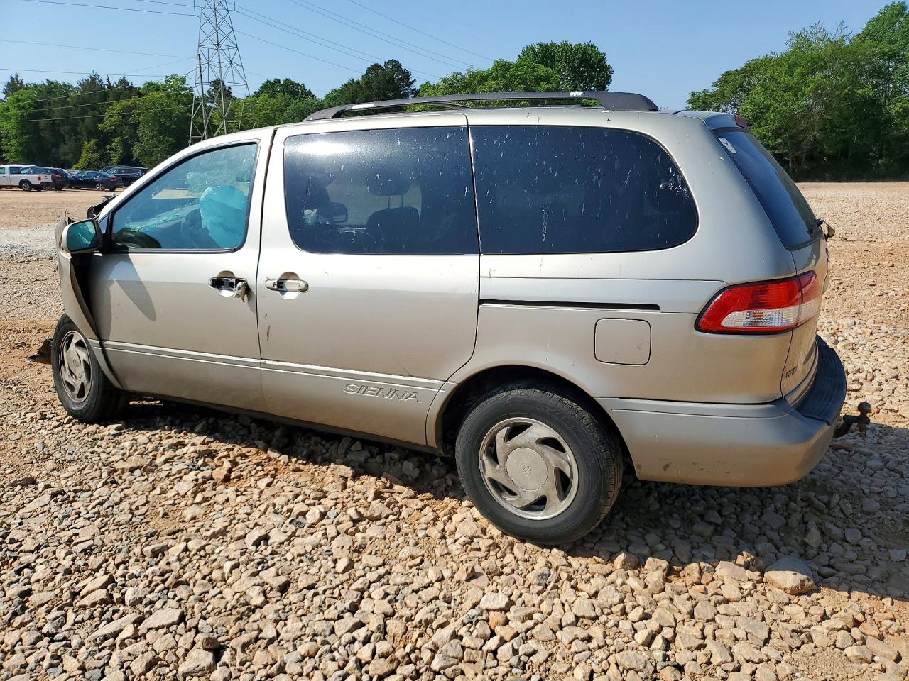 TOYOTA SIENNA 2002 — 3