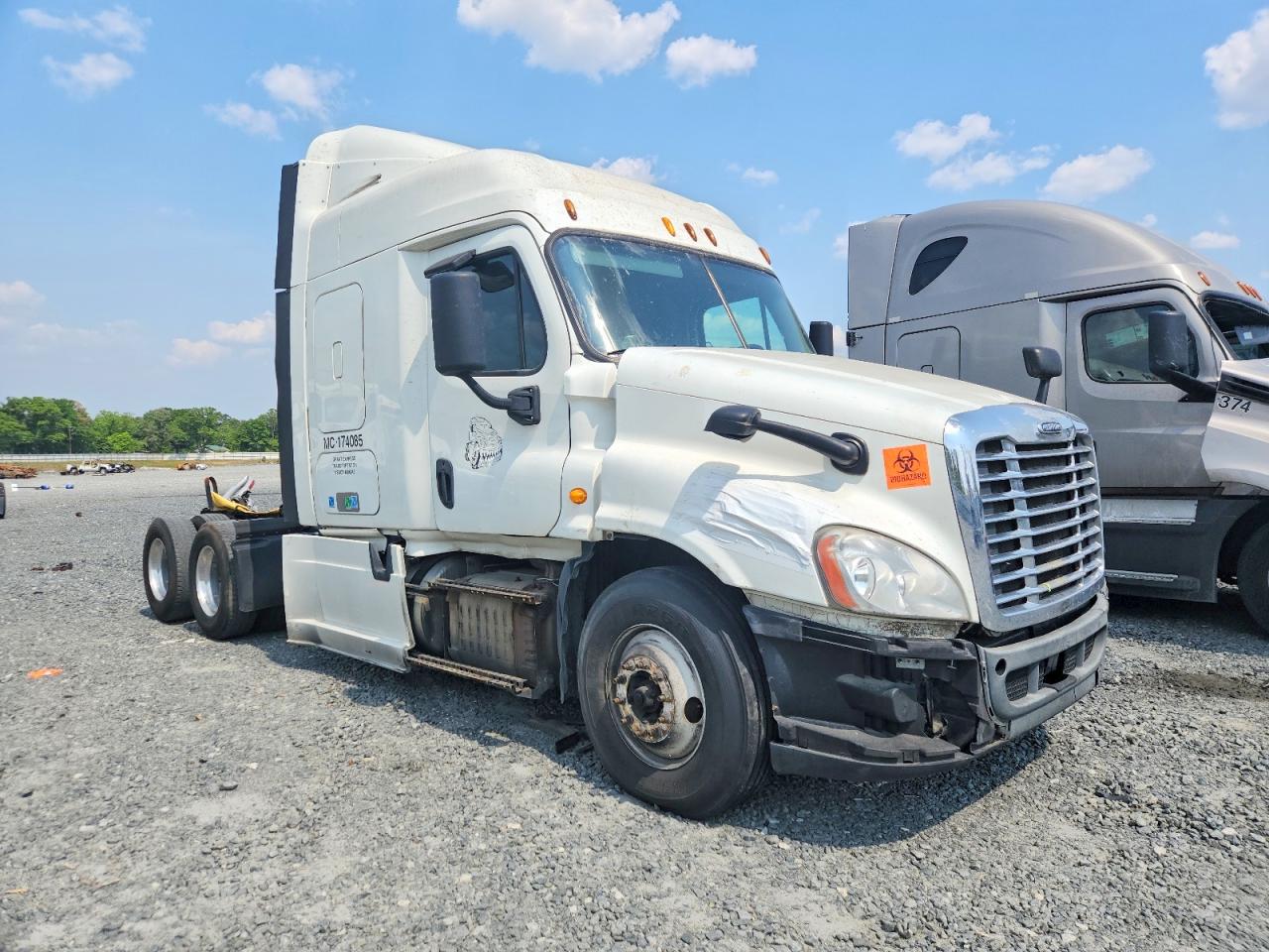 FREIGHTLINER CASCADIA 2014 — 2
