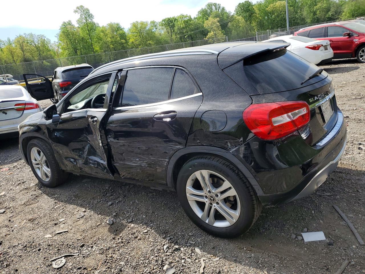MERCEDES-BENZ GLA 2018 — 3
