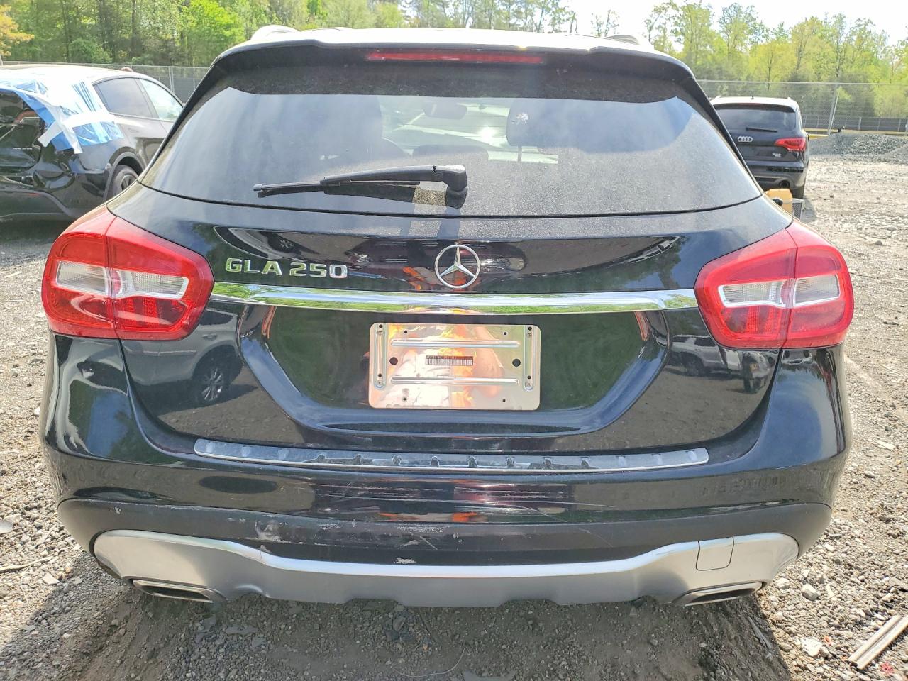 MERCEDES-BENZ GLA 2018 — 7