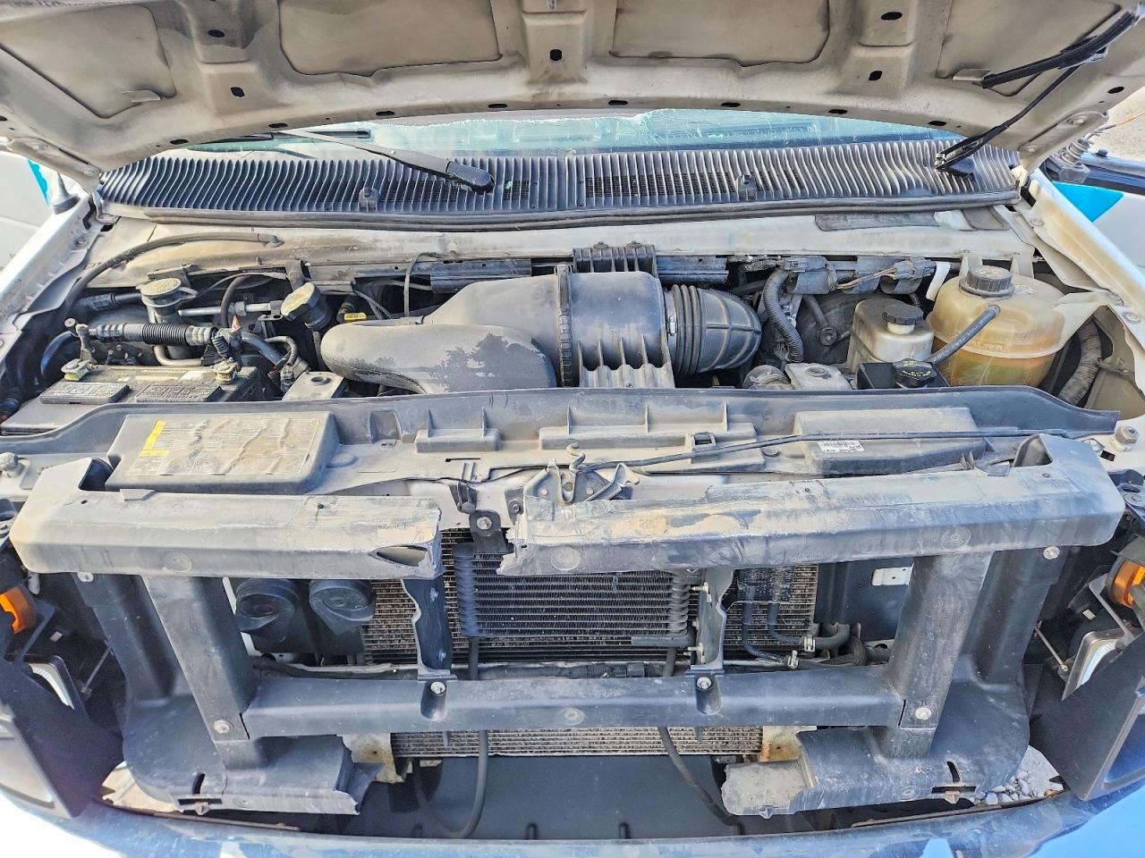 FORD ECONOLINE 2009 — 12