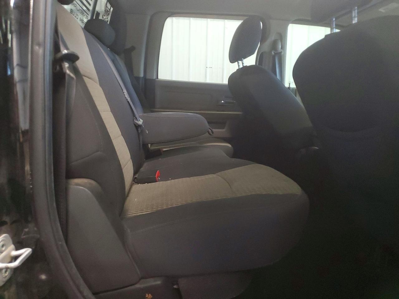 DODGE RAM 2500 2012 — 11
