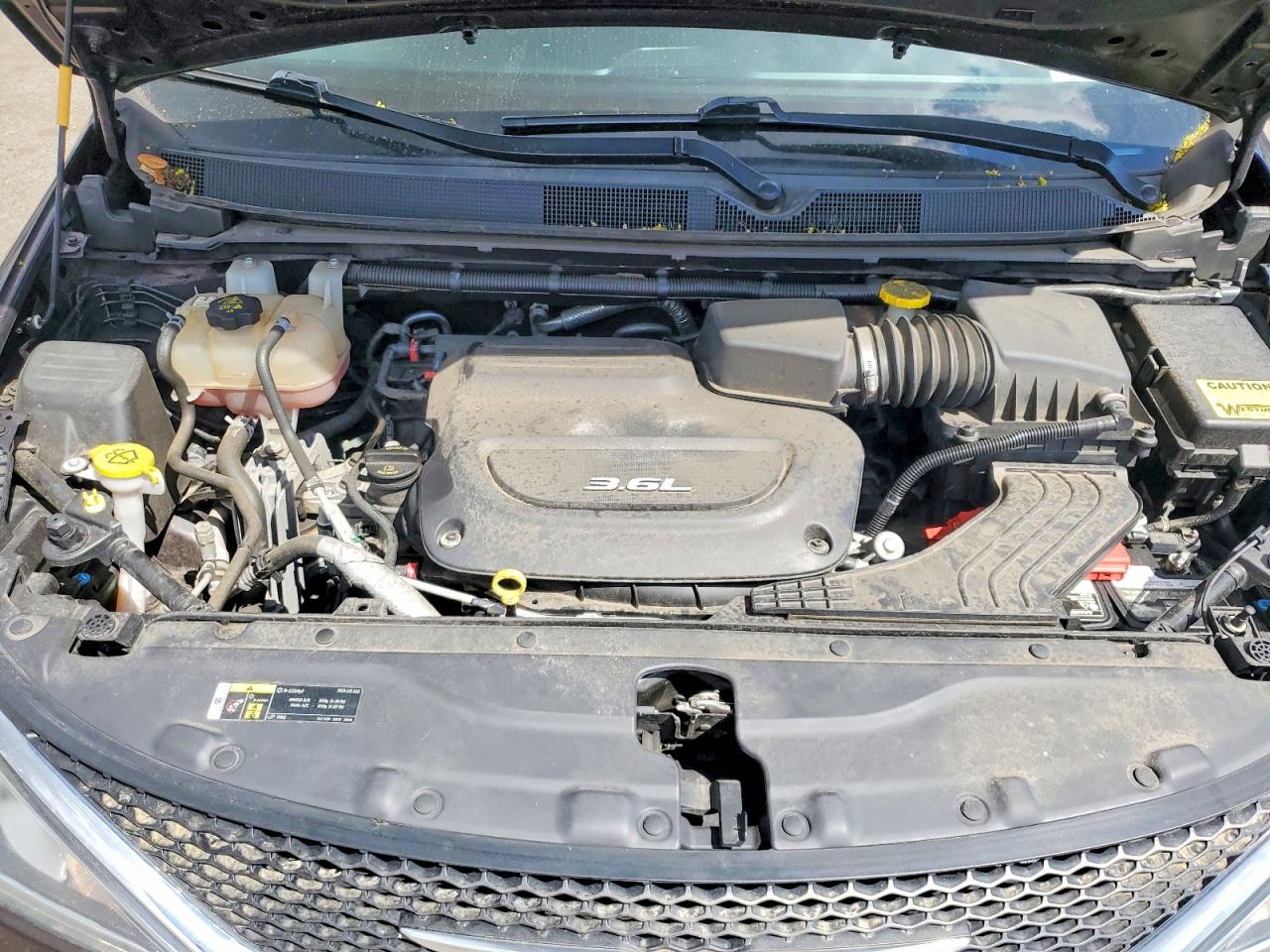 CHRYSLER PACIFICA 2019 — 13