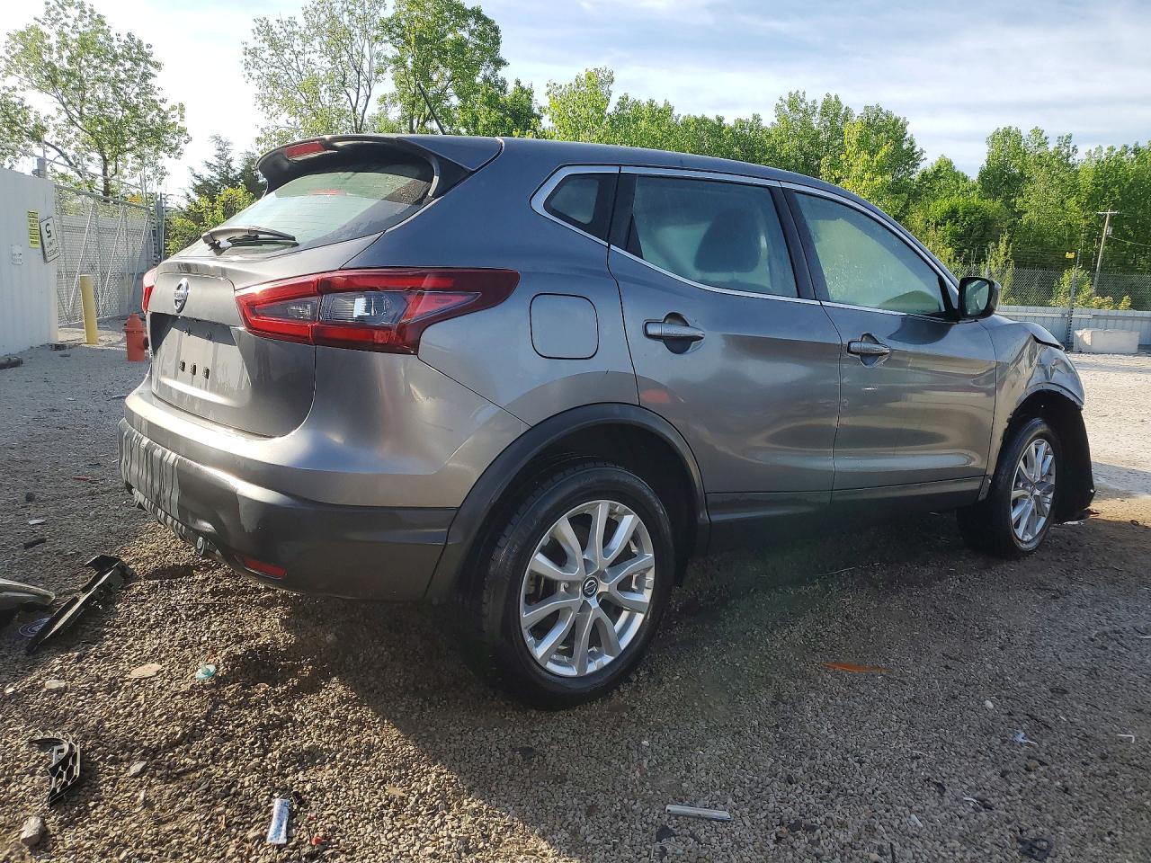 NISSAN ROGUE SPORT 2021 — 4