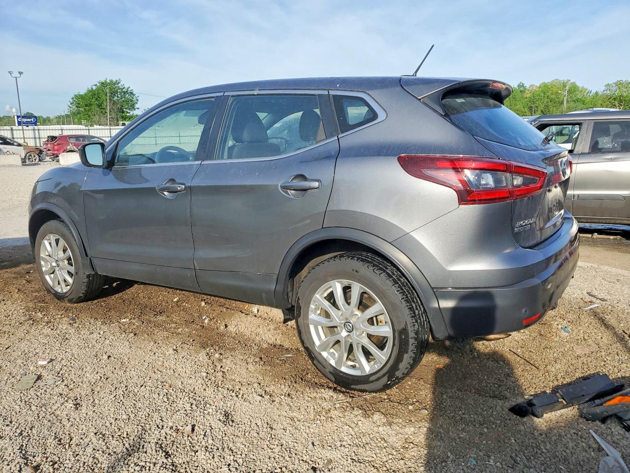 NISSAN ROGUE SPORT 2021 — 3