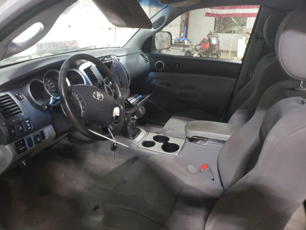 TOYOTA TACOMA 2005 — 8