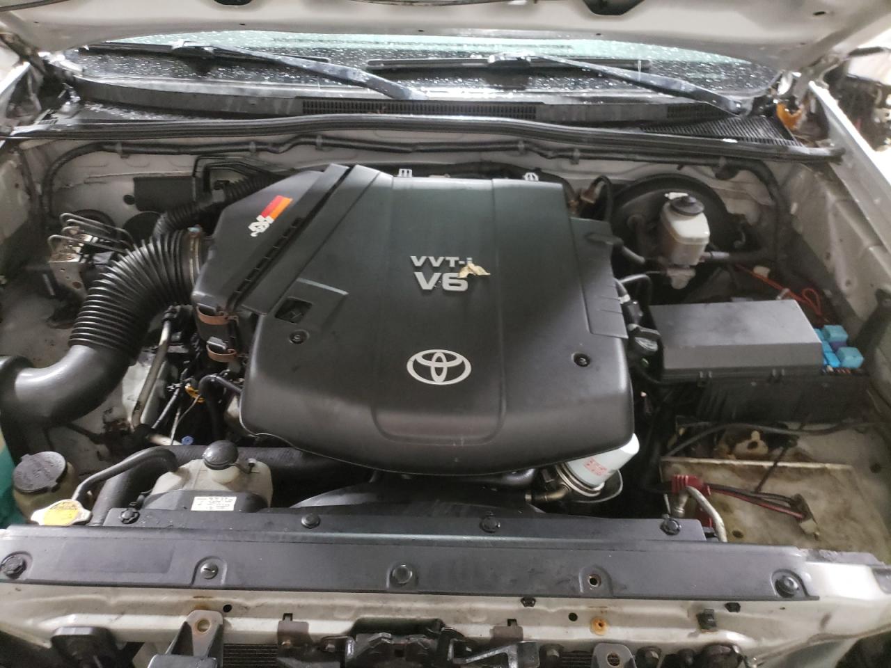 TOYOTA TACOMA 2005 — 12