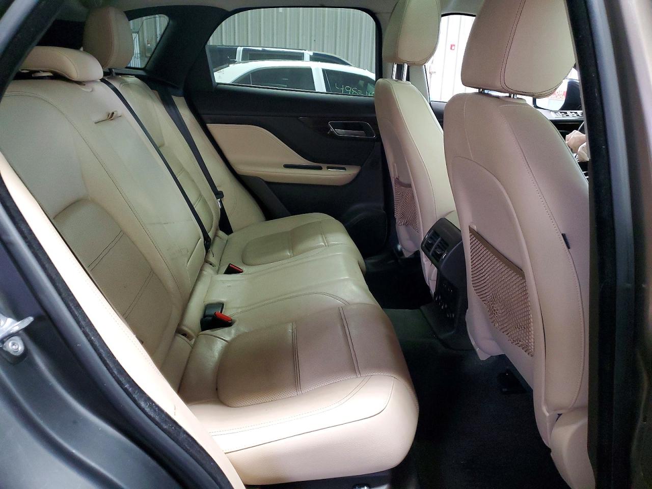 JAGUAR F-PACE 2017 — 11