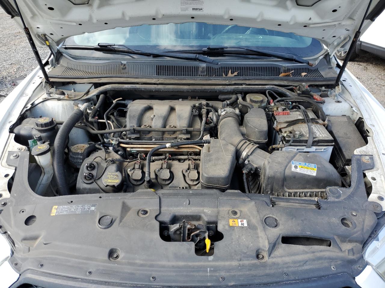 FORD TAURUS 2014 — 12