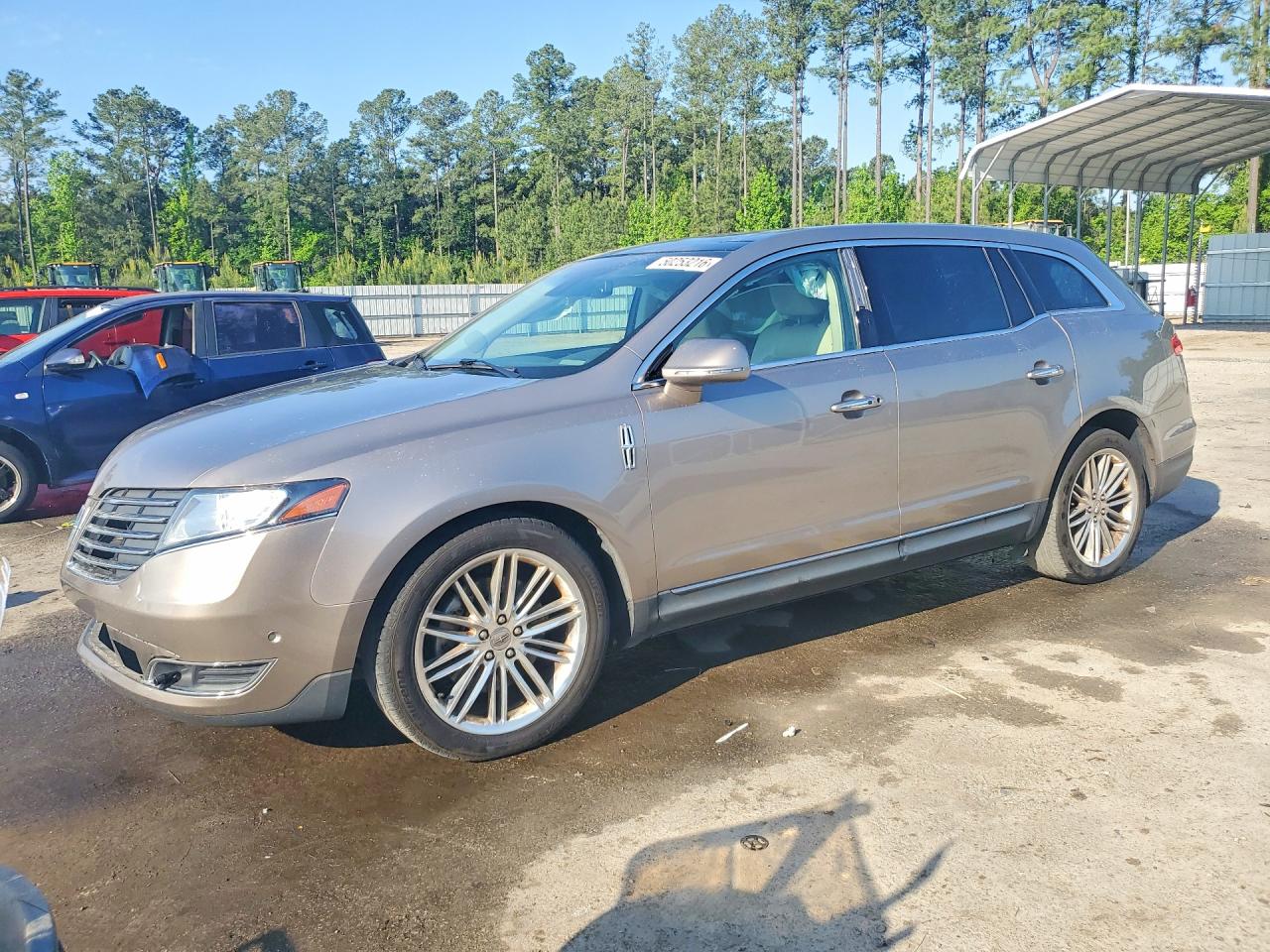 2019 LINCOLN MKT