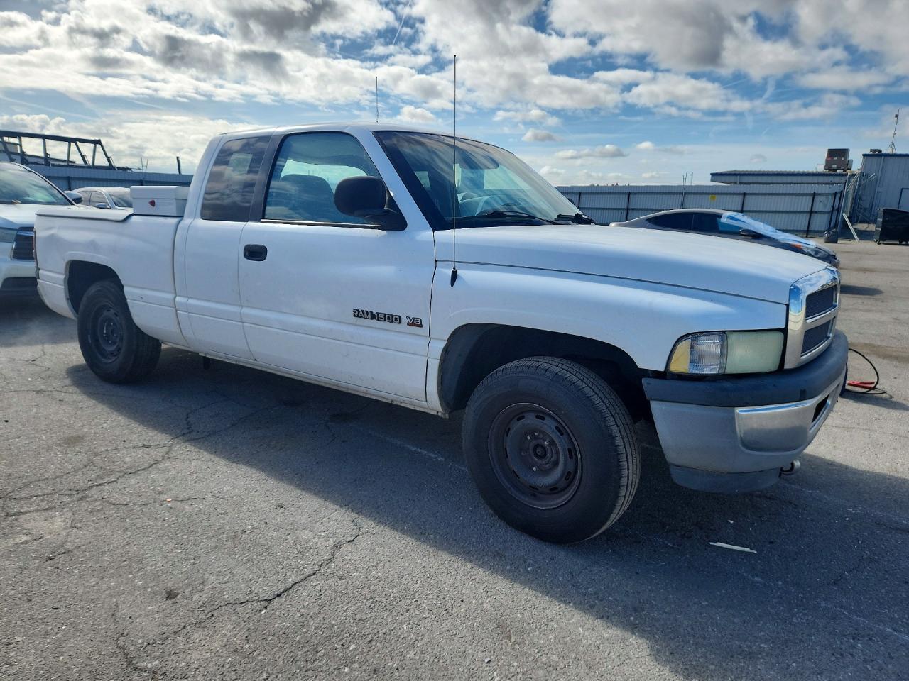 DODGE RAM 1500 2001 — 5