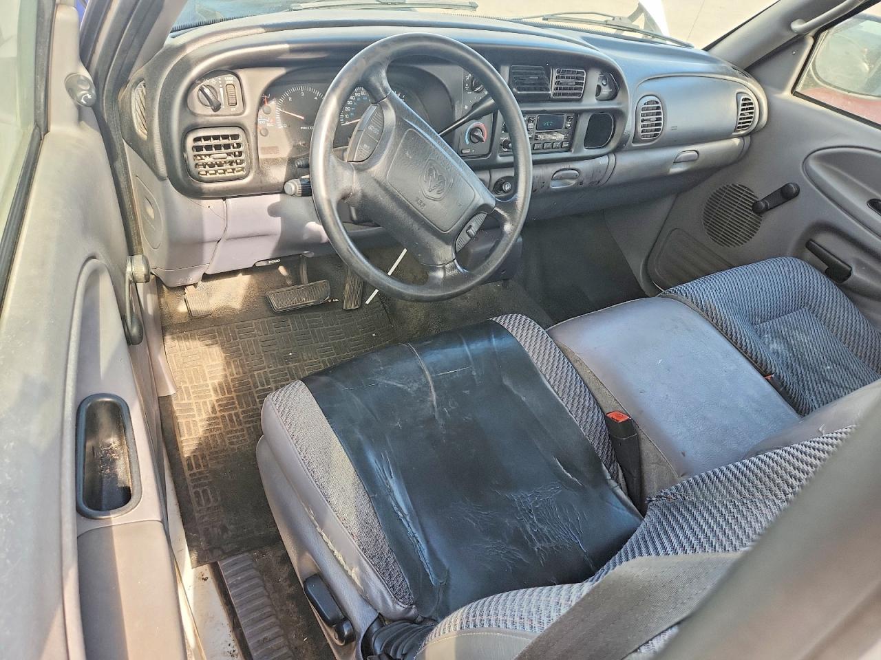 DODGE RAM 1500 2001 — 9