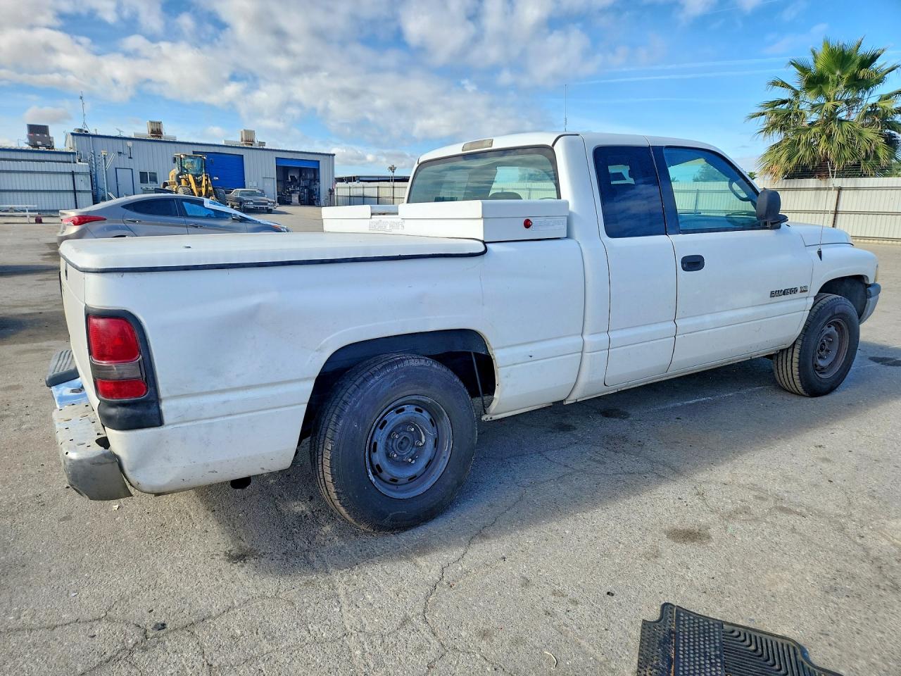 DODGE RAM 1500 2001 — 4