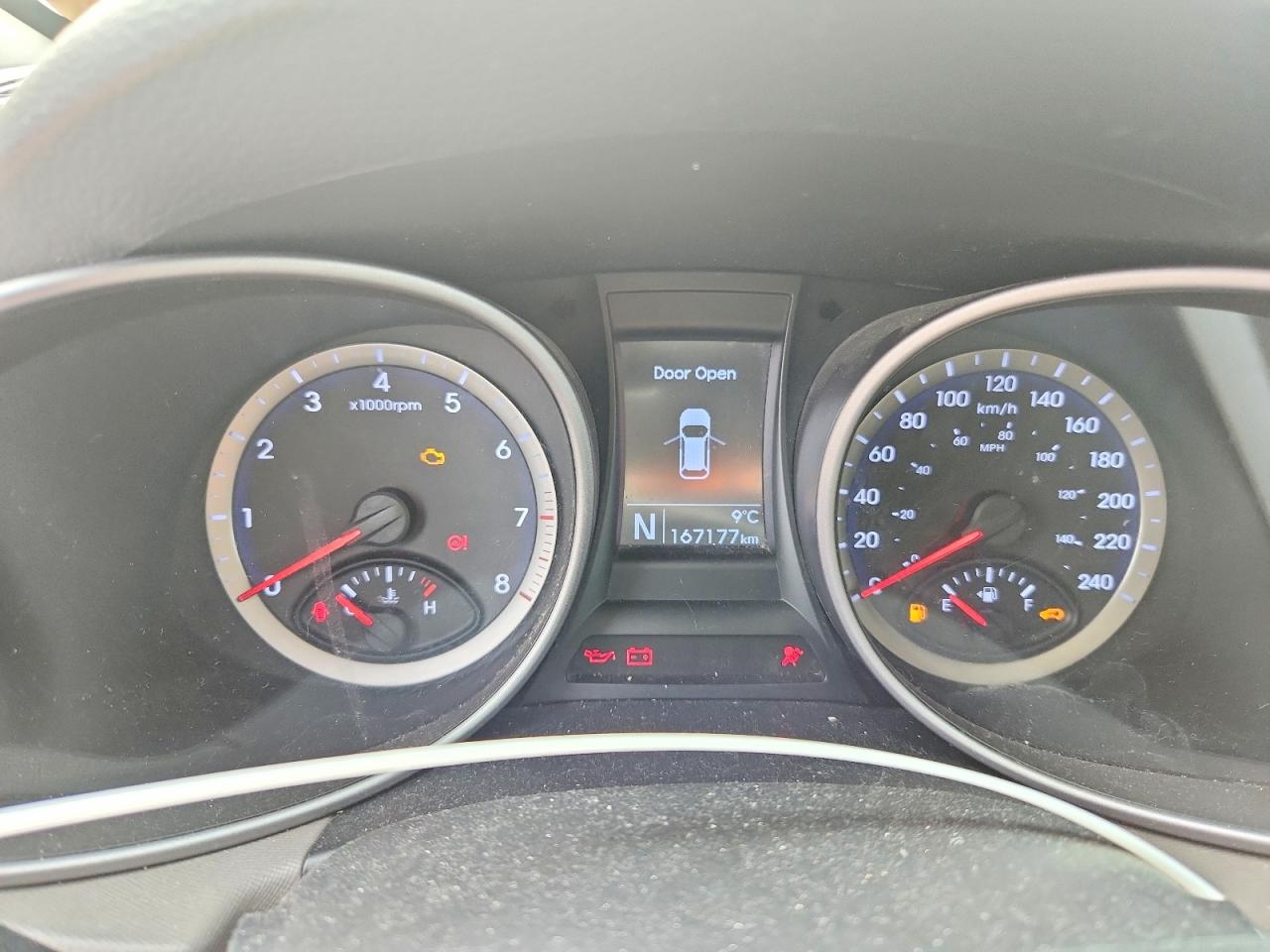 HYUNDAI SANTA FE 2014 — 10