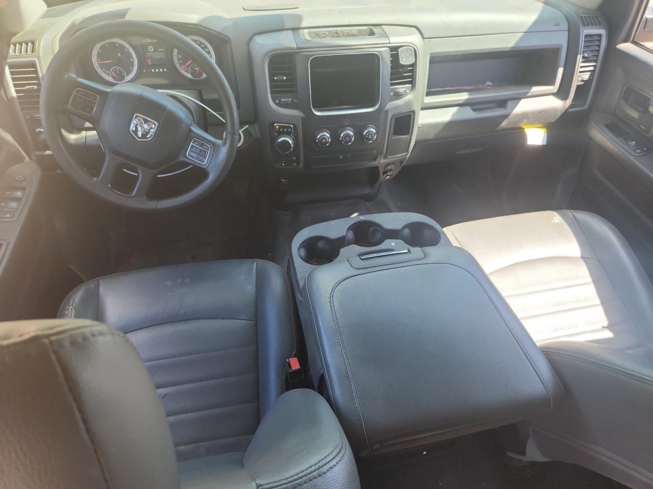 RAM 1500 CLASSIC 2020 — 9