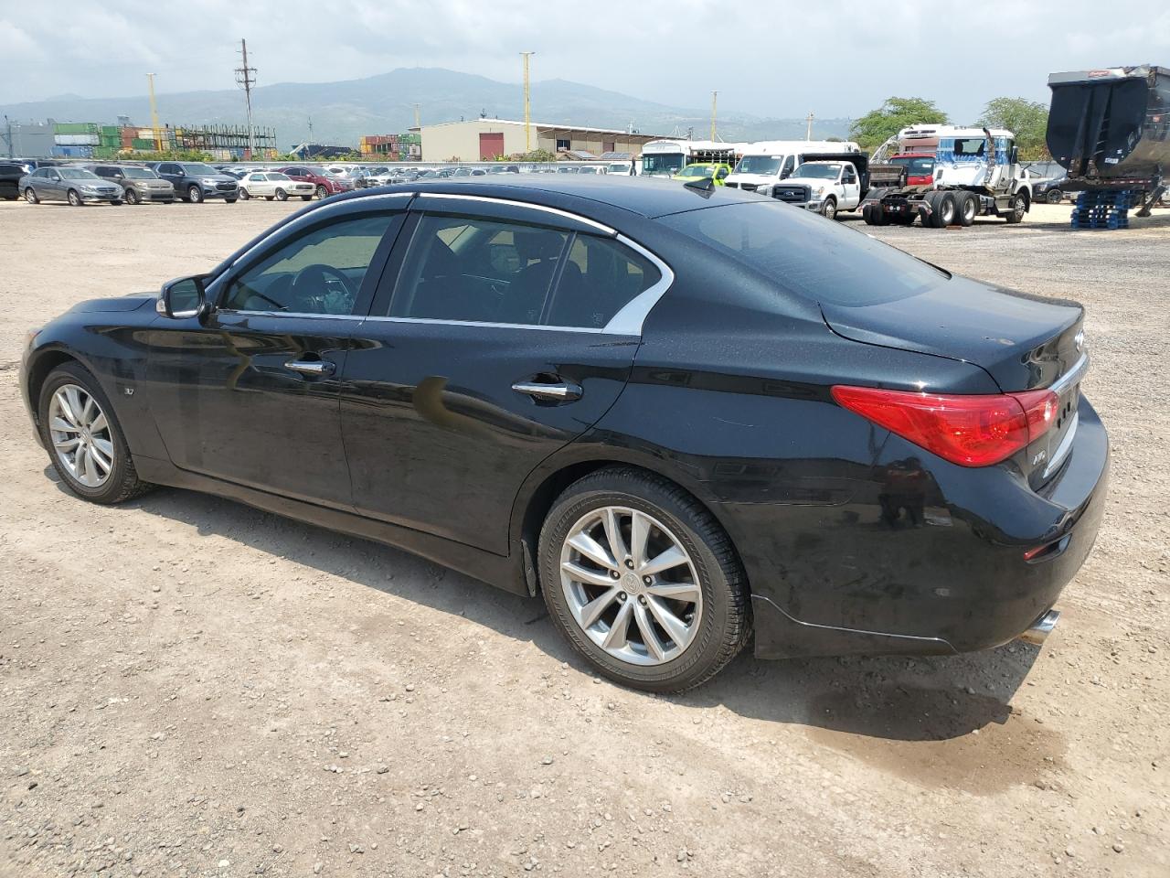 INFINITI Q50 2015 — 3