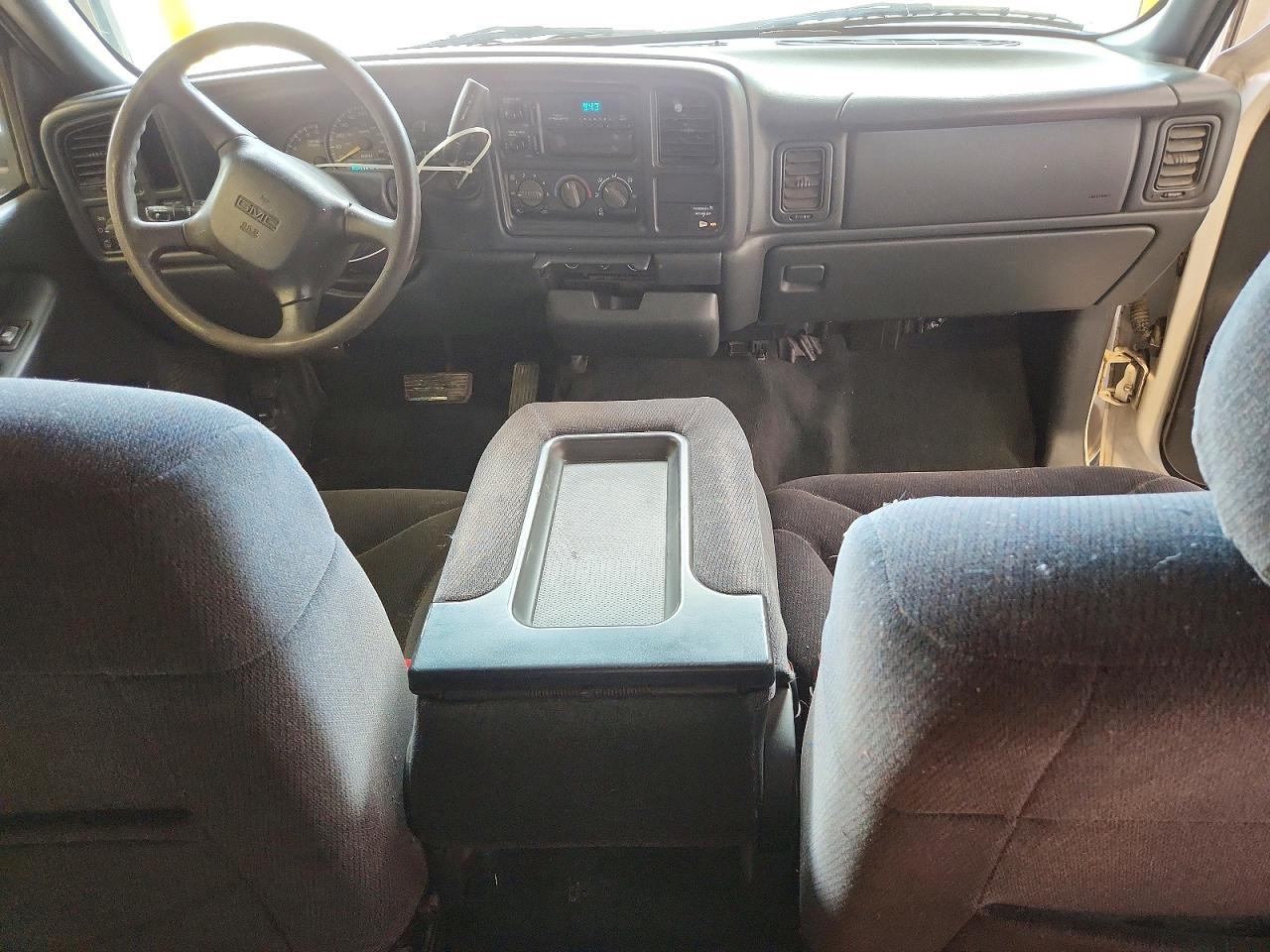 GMC NEW SIERRA 2000 — 9
