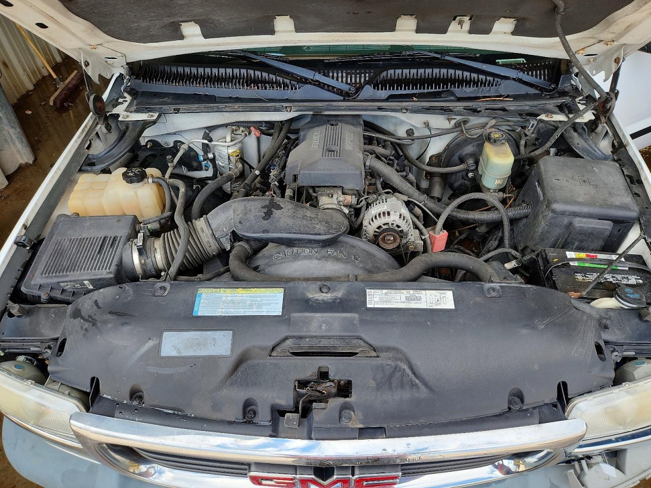 GMC NEW SIERRA 2000 — 12