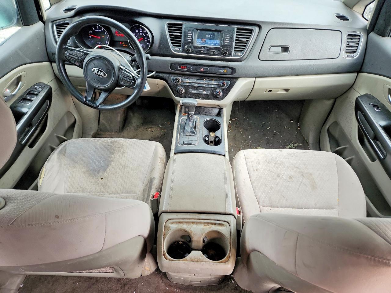 KIA SEDONA 2017 — 9