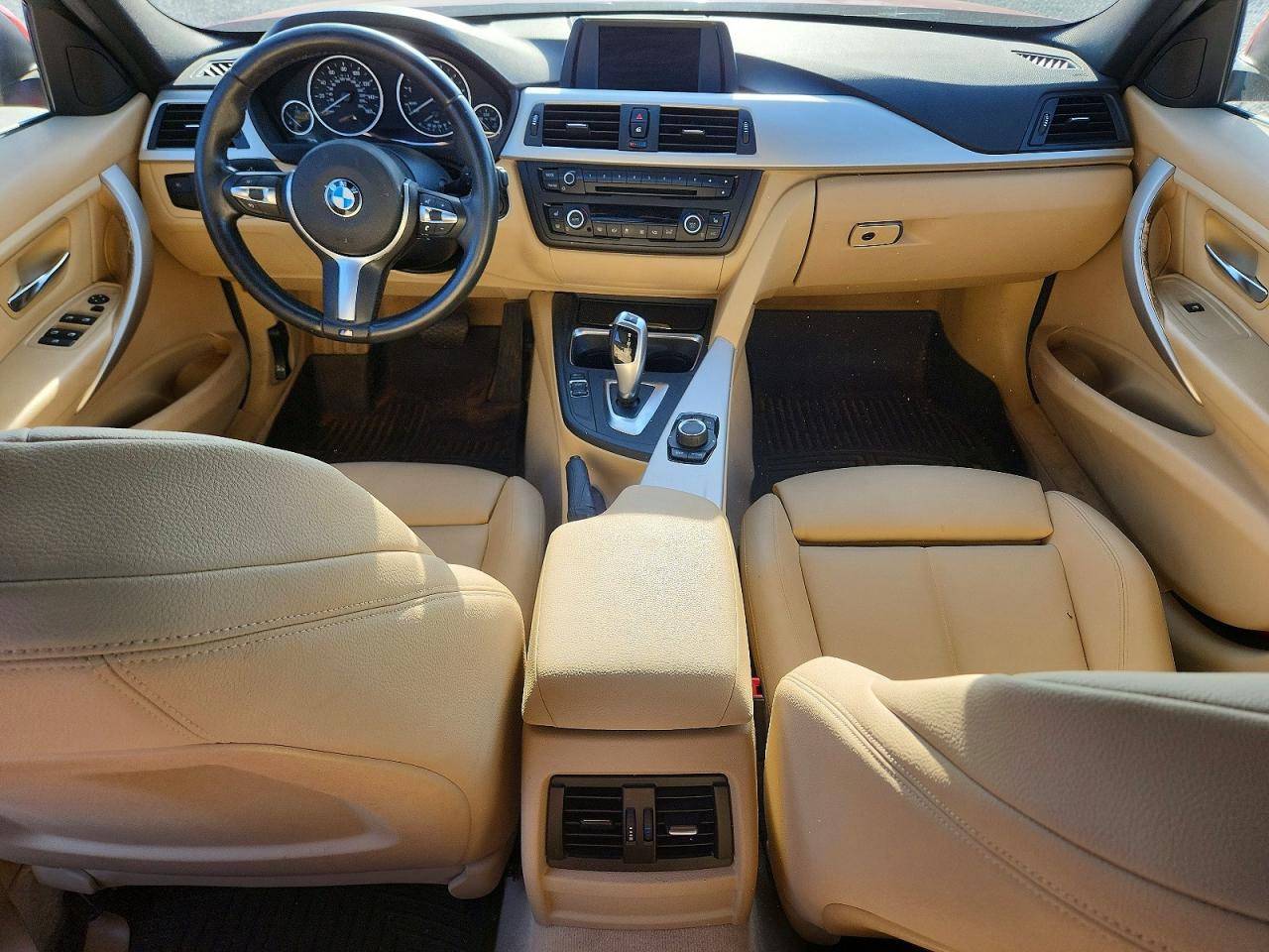 BMW 320 2015 — 9