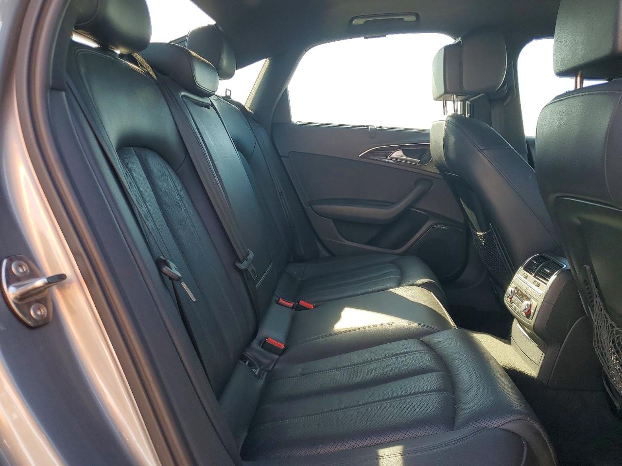 AUDI A6 2015 — 11