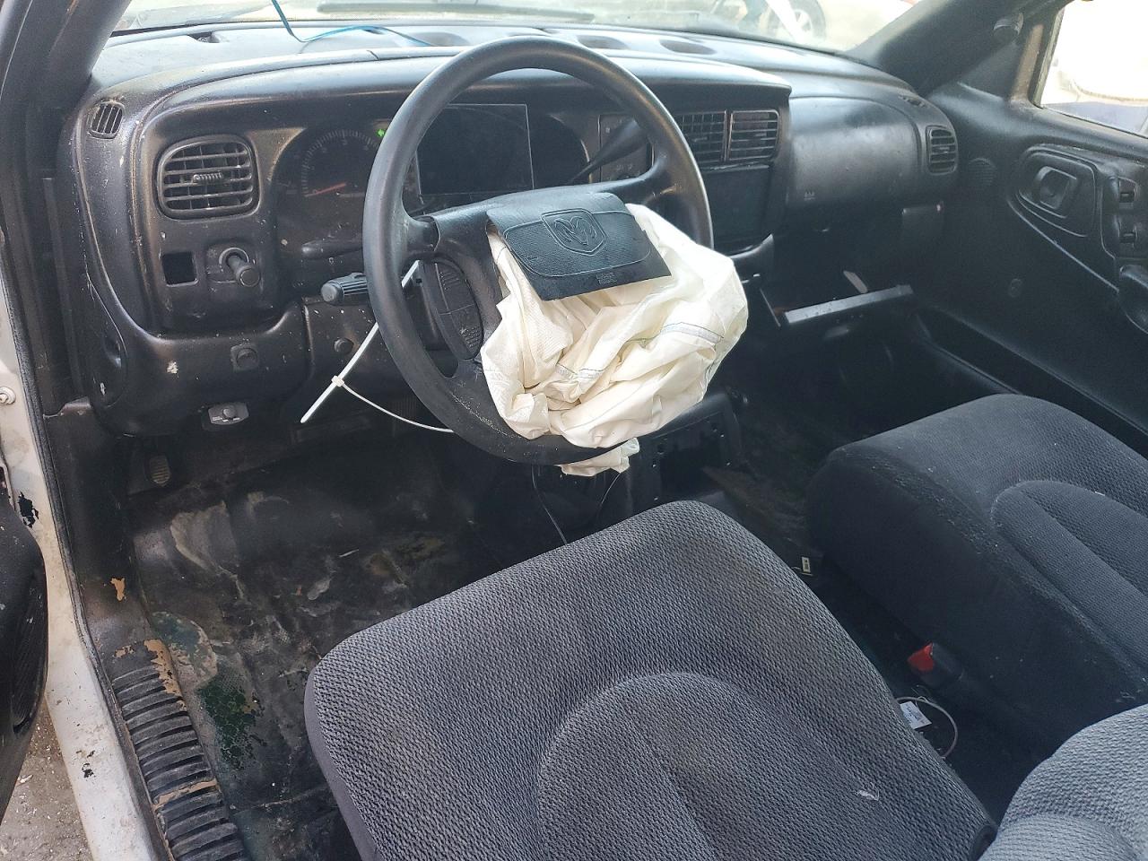 DODGE DAKOTA 1998 — 9