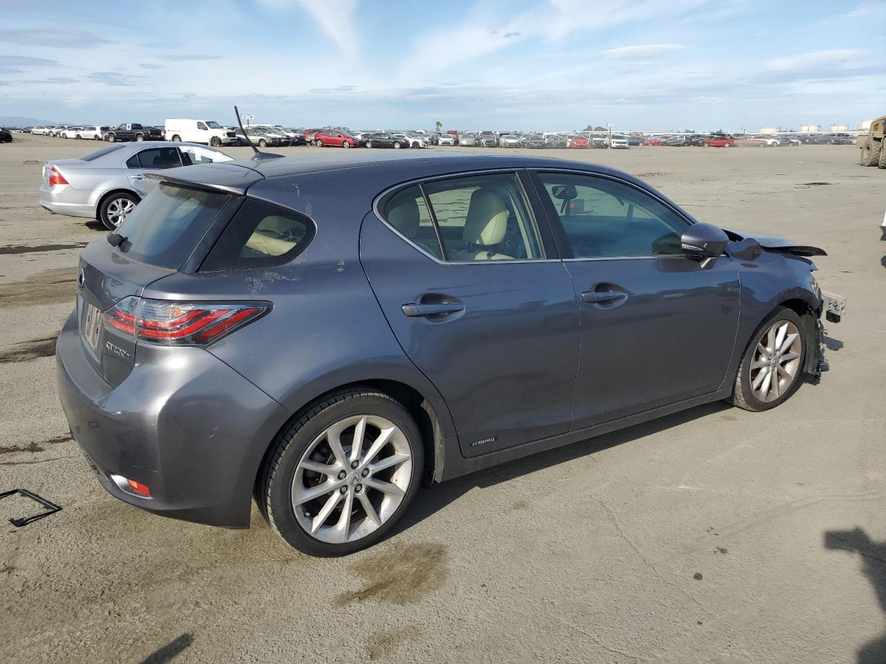 LEXUS CT 200 2013 — 4