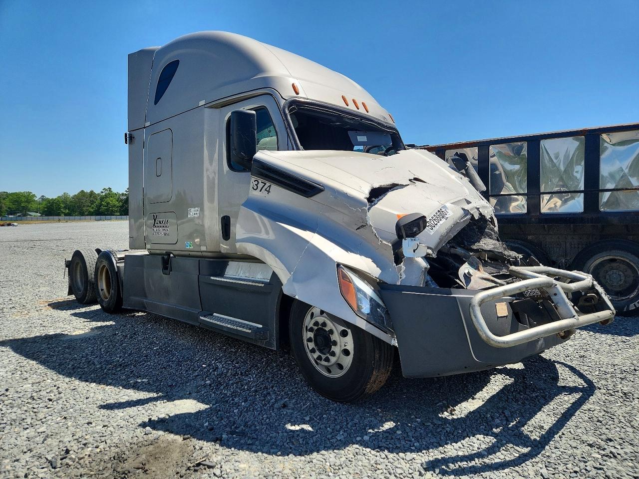 FREIGHTLINER CASCADIA 126 2019 — 2
