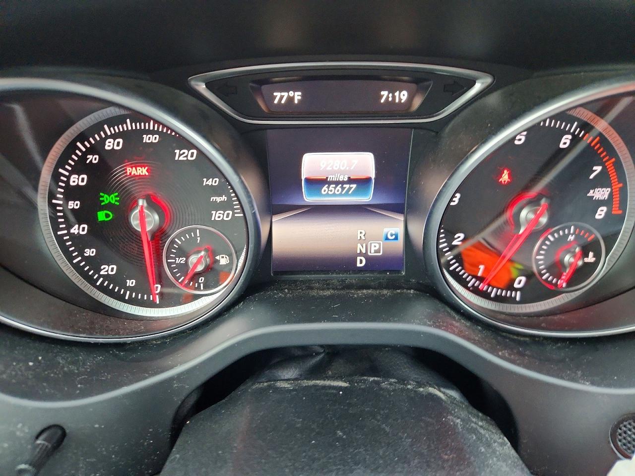 MERCEDES-BENZ GLA 2020 — 10