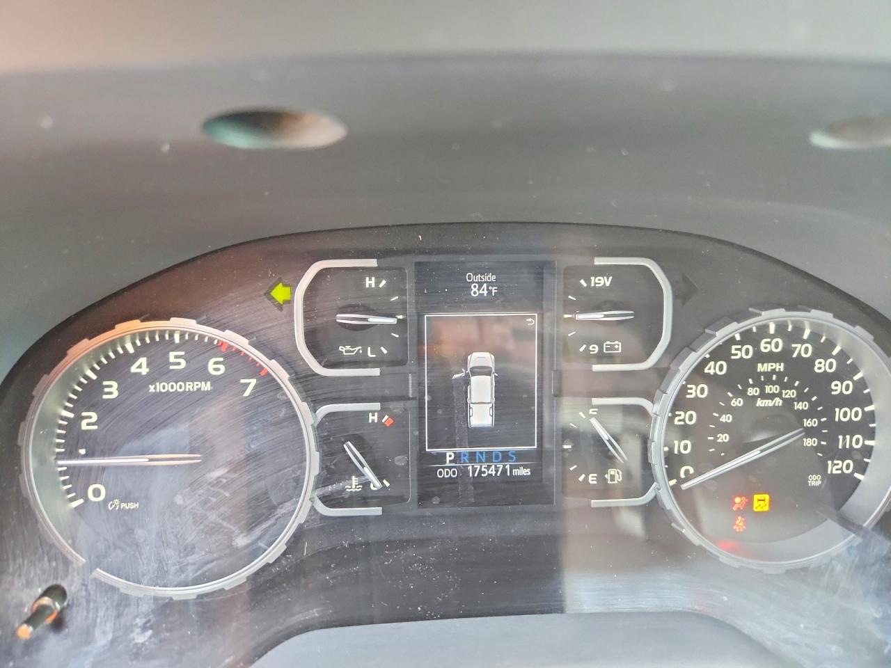 TOYOTA TUNDRA 2020 — 10