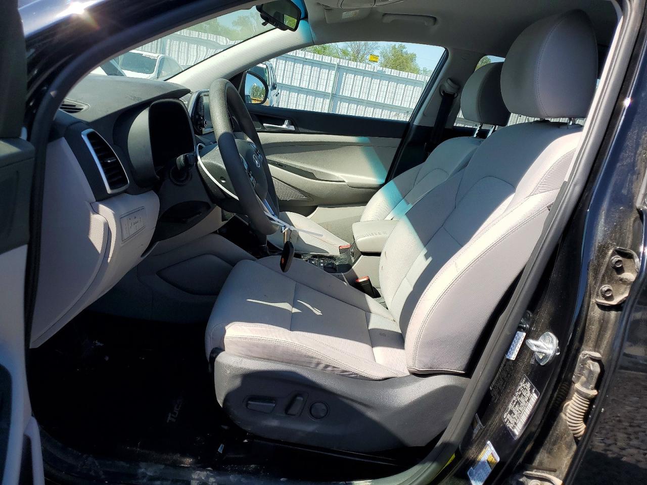 HYUNDAI TUCSON 2021 — 8