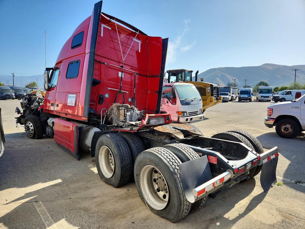 VOLVO VNL 2024 — 4