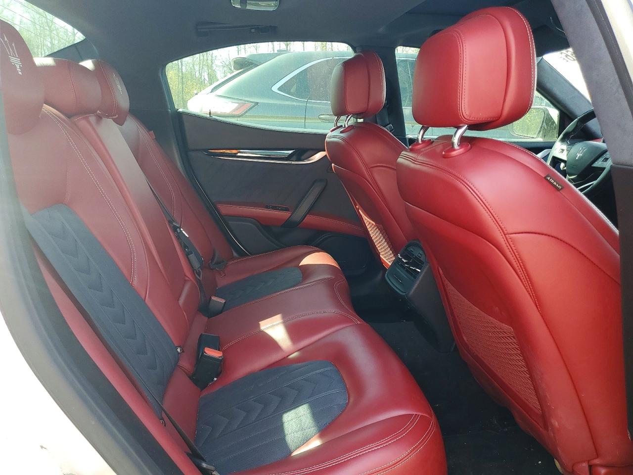 MASERATI GHIBLI 2017 — 11