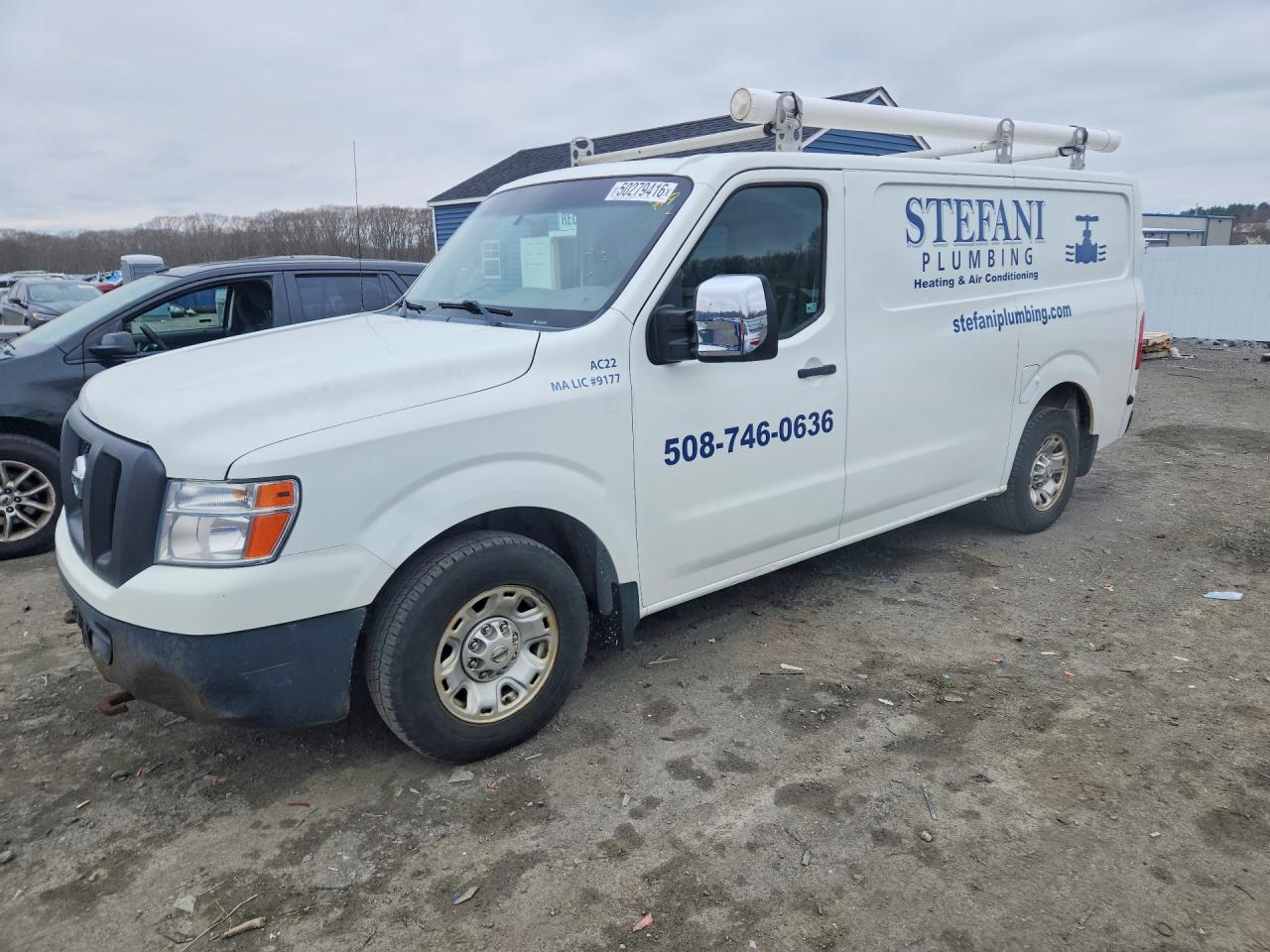 2015 NISSAN NV 2500 HD SV