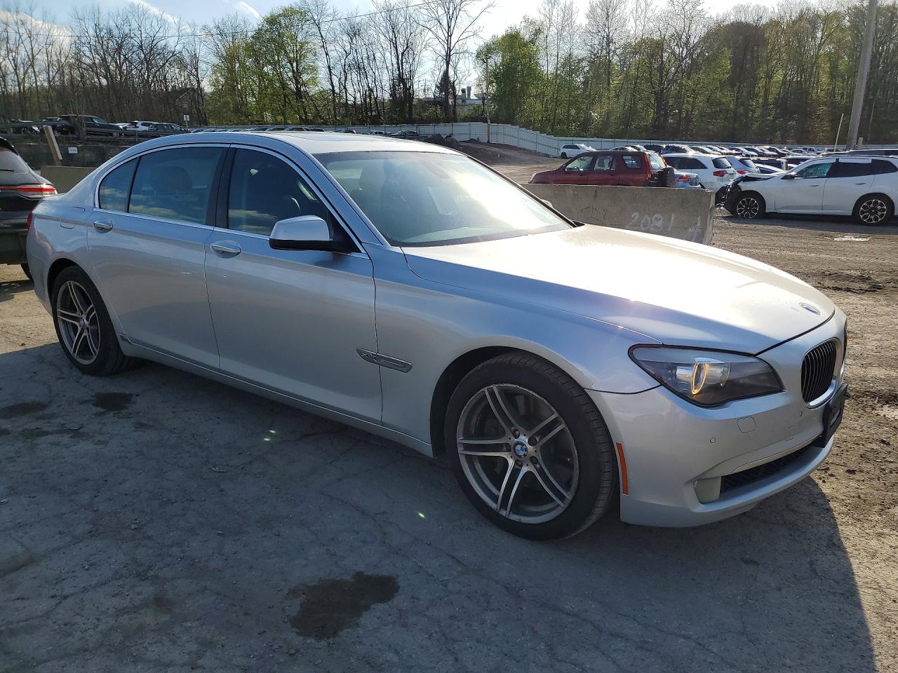 BMW 750 2012 — 5