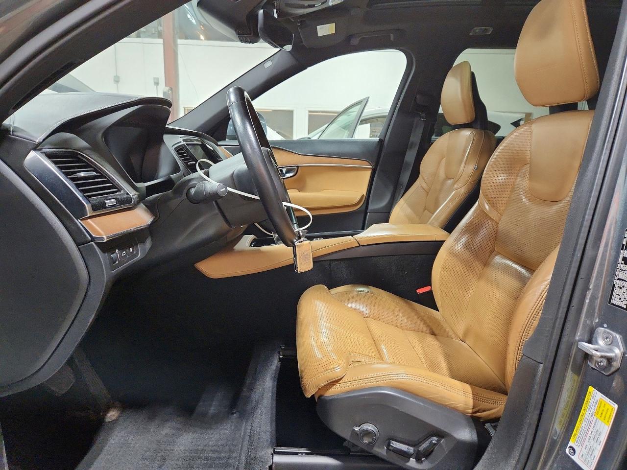 VOLVO XC90 2017 — 8