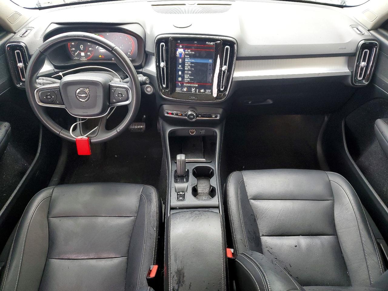 VOLVO XC40 2020 — 9